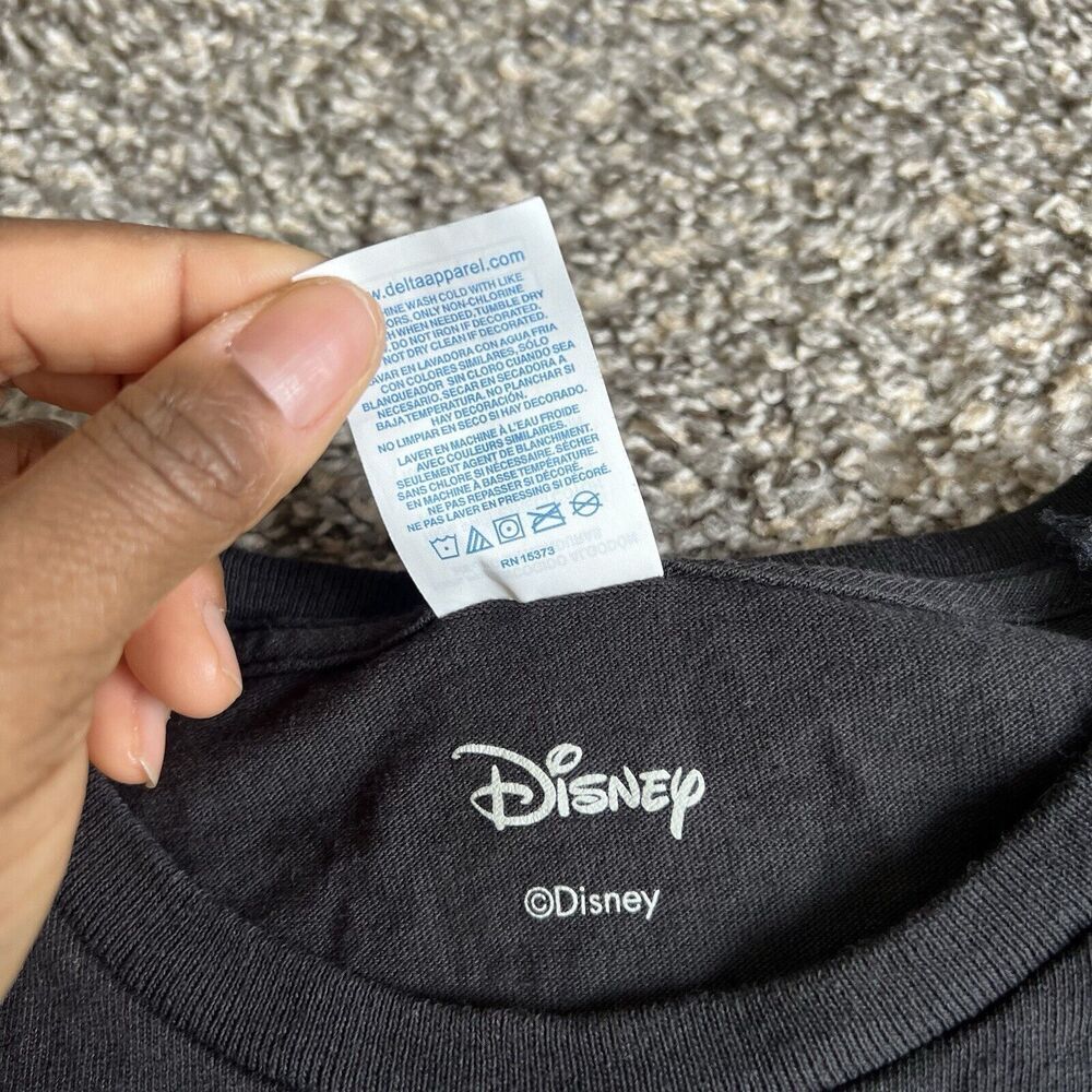 Vintage 90s Disney Pocahontas Shirt Long Sleeve Graphic T Shirt Black L NEW - Picture 2 of 6